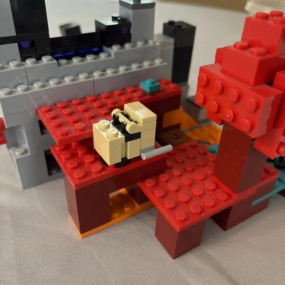 LEGO Minecraft: The Ruined Portal 21172 Building Toy Minifigs Manual Inc.